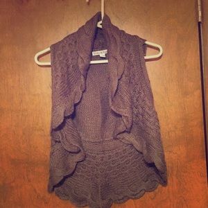 Love by design vest size m